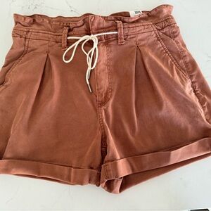 PAIGE Women's Carly Short High Wasited Vintage Mocha Bisque Size 28